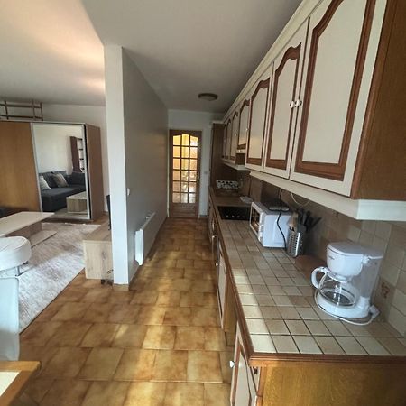 F2 Avec Terrasse, Parking Gratuit Apartman Guyancourt Kültér fotó
